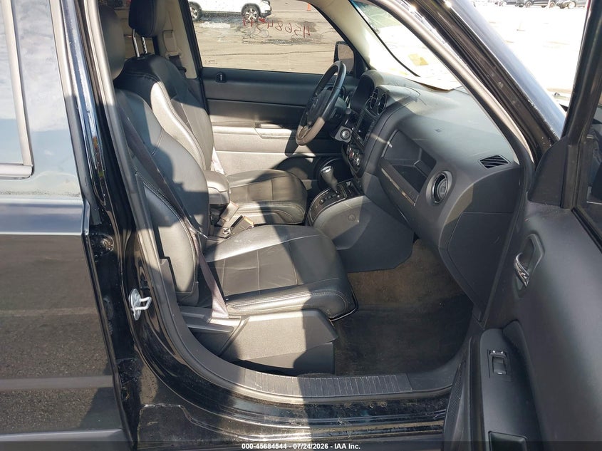 2017 Jeep Liberty (patriot) VIN 1C4NJRFB2HD151894 IAAI salvage auction — RIGHT REAR, Wait Title, sold $925 on 2026-08-21 (photo 5)