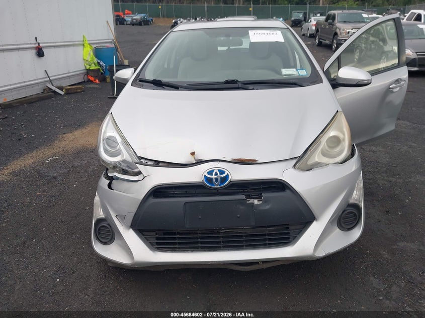 2015 Toyota Prius c VIN JTDKDTB37F1104722 IAAI salvage auction — NORMAL WEAR, Clear (Pennsylvania), sold $625 on 2026-07-28 (photo 6)