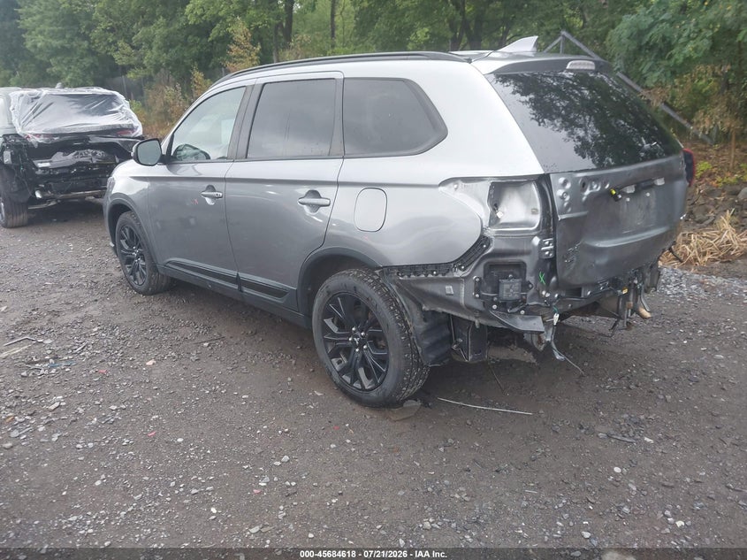2018 Mitsubishi Outlander VIN JA4AZ3A35JZ065261 IAAI salvage auction — REAR END, Mv-907A (New York), sold $25 on 2026-07-31 (photo 3)