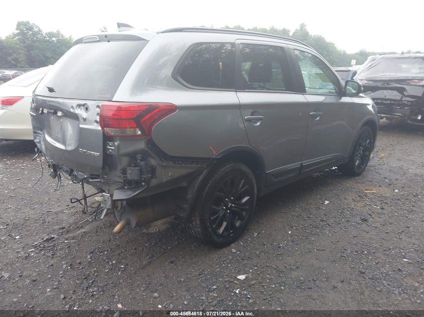 2018 Mitsubishi Outlander VIN JA4AZ3A35JZ065261 IAAI salvage auction — REAR END, Mv-907A (New York), sold $25 on 2026-07-31 (photo 4)