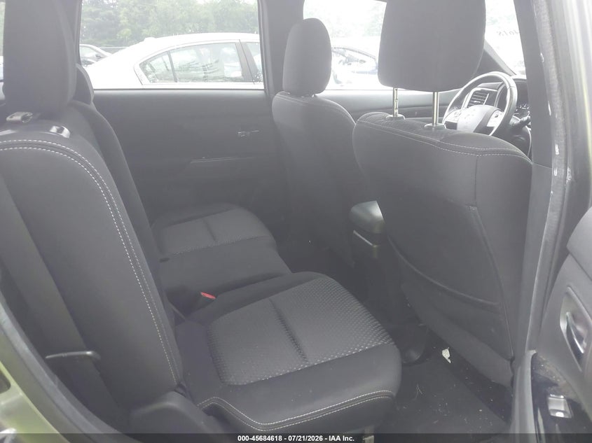 2018 Mitsubishi Outlander VIN JA4AZ3A35JZ065261 IAAI salvage auction — REAR END, Mv-907A (New York), sold $25 on 2026-07-31 (photo 8)