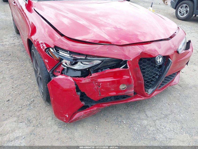 2017 Alfa romeo Giulia VIN ZARFAEEN0H7556312 IAAI salvage auction — FRONT END, Salvage Title, sold $1,000 on 2026-08-14 (photo 6)