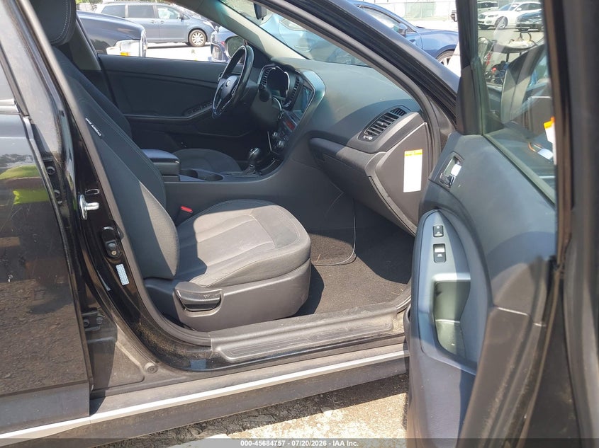 2012 Kia Optima VIN KNAGM4AD9C5030601 IAAI salvage auction — NORMAL WEAR, Clear-Dealer Only (Maryland), sold $725 on 2026-07-30 (photo 5)
