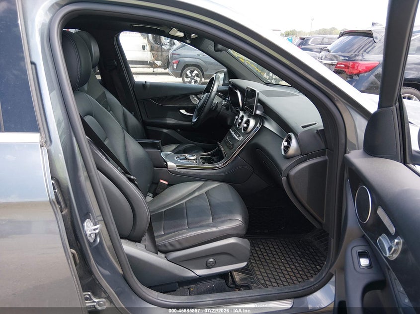 2018 Mercedes-benz Glc VIN WDC0G4JB7JV103983 IAAI salvage auction — REAR END, Salvage (Illinois), sold $7,900 on 2026-08-23 (photo 5)