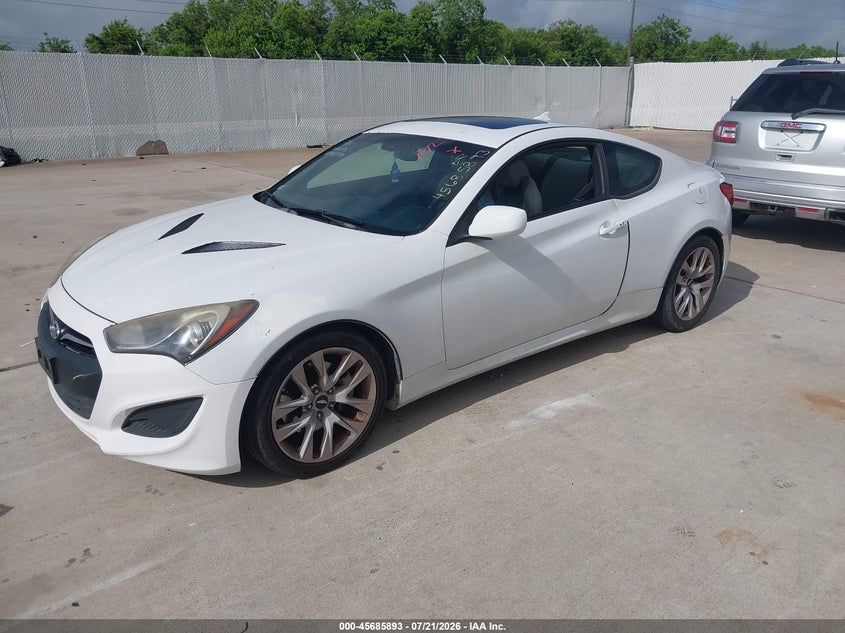 2013 Hyundai Genesis VIN KMHHT6KD3DU083057 IAAI salvage auction — NORMAL WEAR, Original (Texas), sold $300 on 2026-07-24 (photo 2)