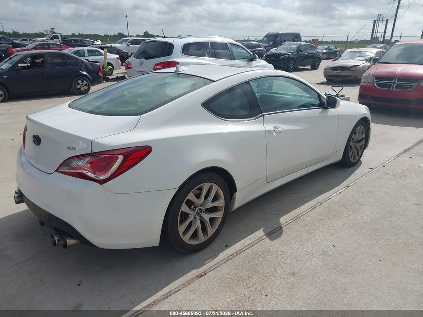 2013 Hyundai Genesis VIN KMHHT6KD3DU083057 IAAI salvage auction — NORMAL WEAR, Original (Texas), sold $300 on 2026-07-24 (photo 4)