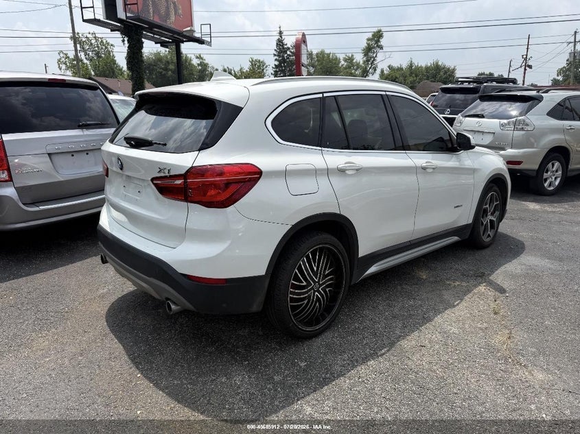 2017 BMW X1 VIN WBXHT3C3XH5F87619 IAAI salvage auction — NORMAL WEAR, Original (West Virginia), sold $2,900 on 2026-07-29 (photo 4)