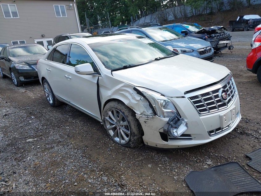 2013 Cadillac Xts VIN 2G61P5S38D9113861 IAAI salvage auction — RIGHT FRONT, Salvage Title, sold $1,200 on 2026-08-26 (photo 1)