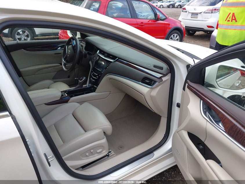 2013 Cadillac Xts VIN 2G61P5S38D9113861 IAAI salvage auction — RIGHT FRONT, Salvage Title, sold $1,200 on 2026-08-26 (photo 5)