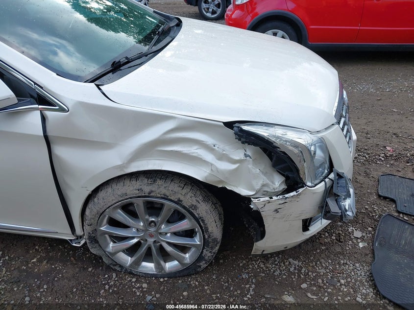 2013 Cadillac Xts VIN 2G61P5S38D9113861 IAAI salvage auction — RIGHT FRONT, Salvage Title, sold $1,200 on 2026-08-26 (photo 6)