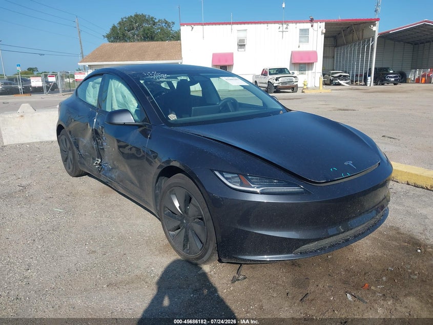 2025 Tesla Model 3 VIN 5YJ3E1EAXSF018886 IAAI salvage auction — SIDE, Wait Title, sold $13,900 on 2026-09-01 (photo 1)