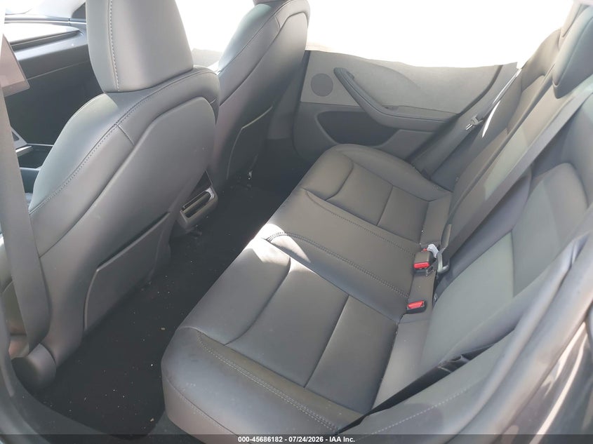 2025 Tesla Model 3 VIN 5YJ3E1EAXSF018886 IAAI salvage auction — SIDE, Wait Title, sold $13,900 on 2026-09-01 (photo 8)
