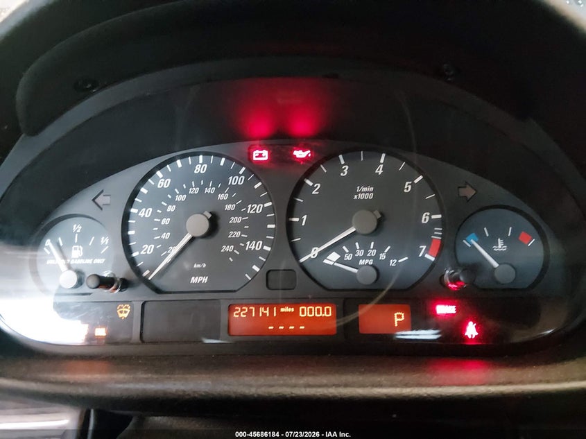2004 BMW 3 series VIN WBABW33454PL24336 IAAI salvage auction — NORMAL WEAR, Clear (Tennessee), sold $600 on 2026-08-03 (photo 7)