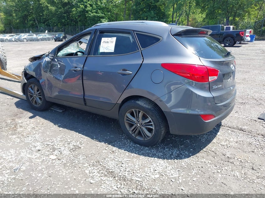 2015 Hyundai Tucson VIN KM8JUCAG0FU979943 IAAI salvage auction — ROLLOVER, Wait Title, sold $525 on 2026-08-01 (photo 3)