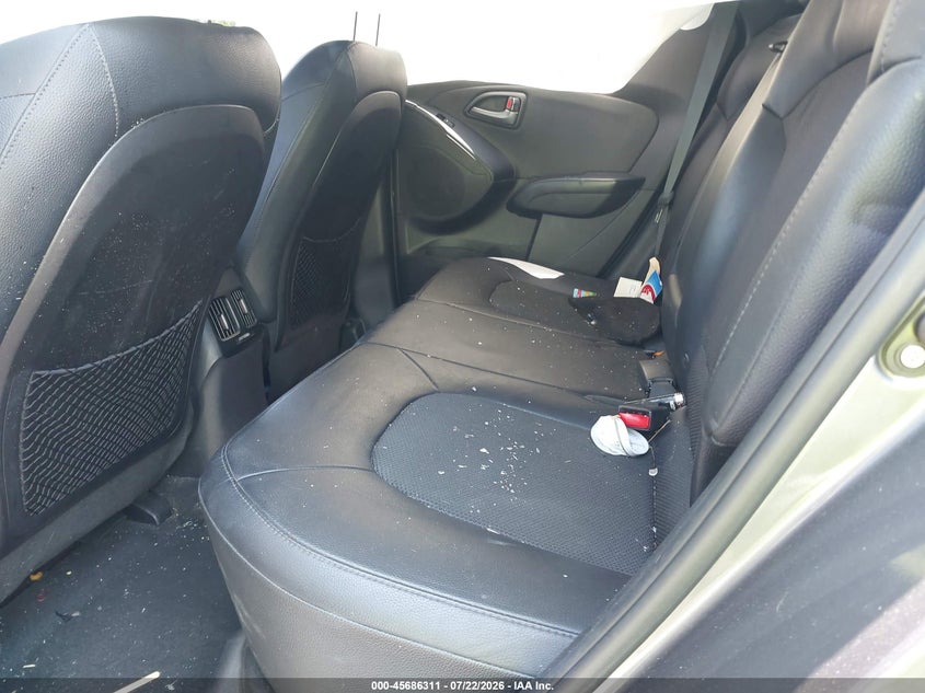 2015 Hyundai Tucson VIN KM8JUCAG0FU979943 IAAI salvage auction — ROLLOVER, Wait Title, sold $525 on 2026-08-01 (photo 8)