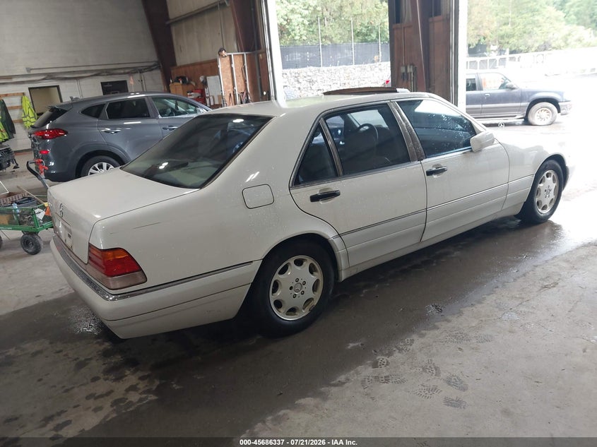 1996 Mercedes-benz S class VIN WDBGA43E2TA319259 IAAI salvage auction — NORMAL WEAR, Clear (New York), sold $1,150 on 2026-07-29 (photo 4)