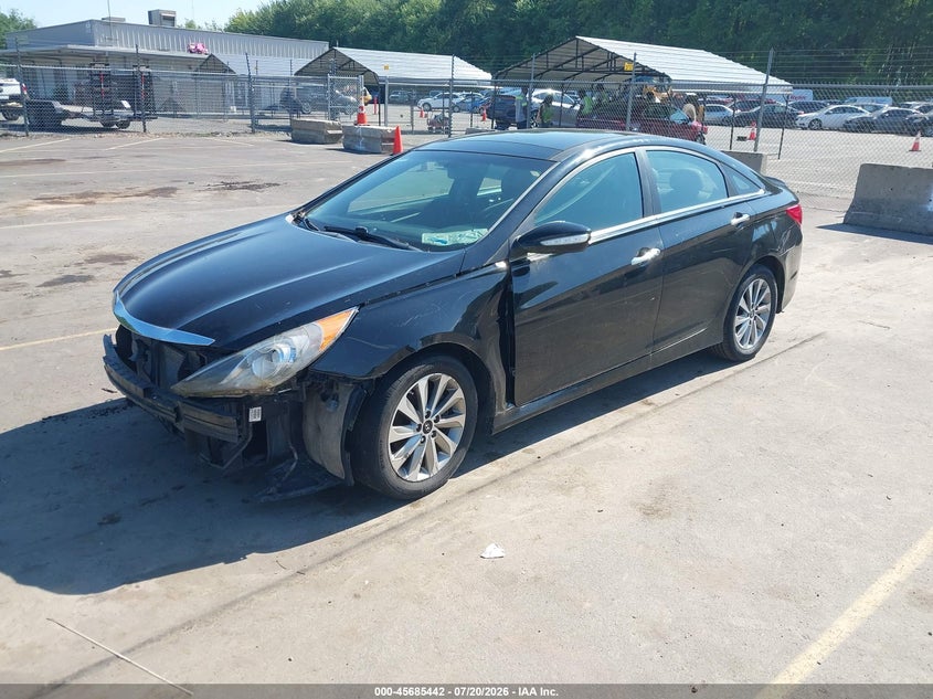 2014 Hyundai Sonata VIN 5NPEC4AC3EH923953 IAAI salvage auction — NORMAL WEAR, Clear (Massachusetts), sold $725 on 2026-08-01 (photo 2)