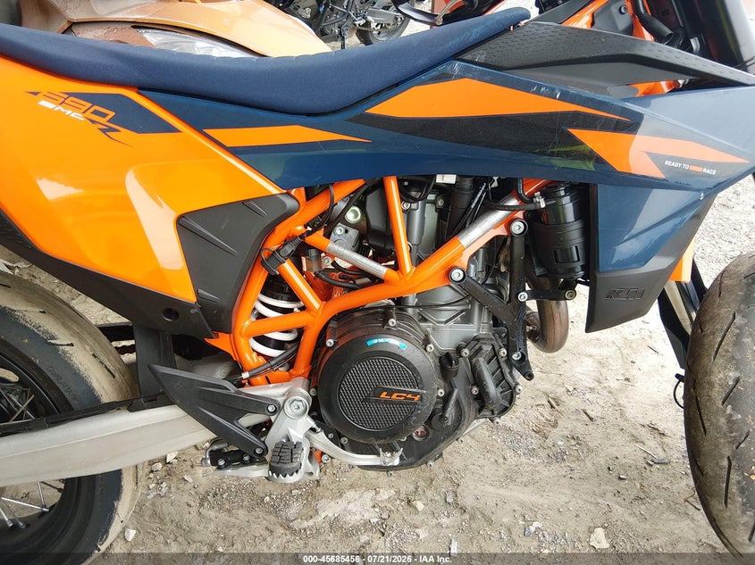 2026 Ktm VIN VBKLSX407TM786255 IAAI salvage auction — RIGHT SIDE, Salvage Title, sold $7,450 on 2026-10-06 (photo 8)