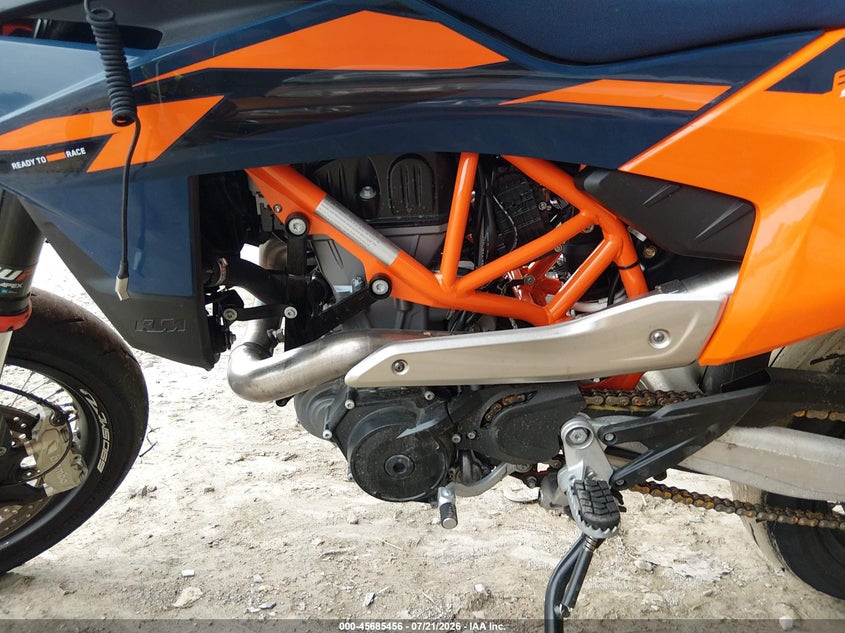 2026 Ktm VIN VBKLSX407TM786255 IAAI salvage auction — RIGHT SIDE, Salvage Title, sold $7,450 on 2026-10-06 (photo 9)
