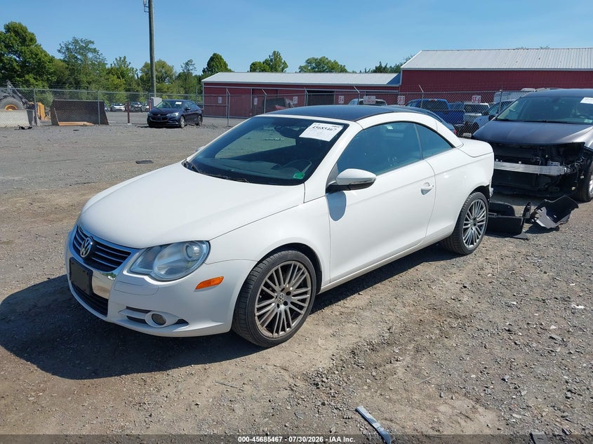 2011 Volkswagen Eos VIN WVWFW7AH2BV002599 IAAI salvage auction — REAR END, Salvage (Virginia), sold $1,450 on 2026-08-18 (photo 2)