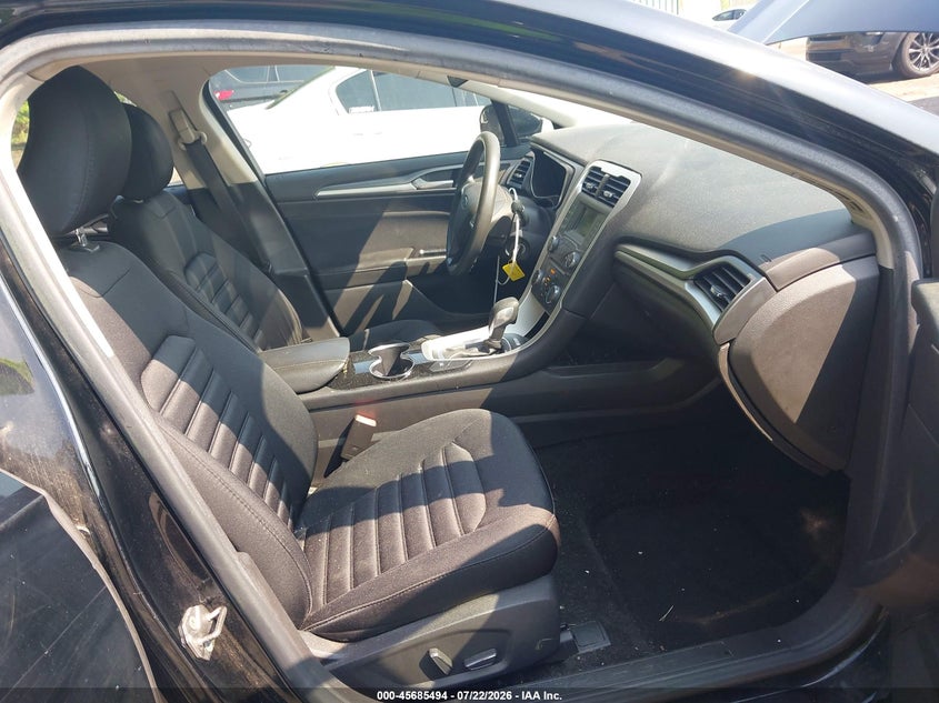 2016 Ford Fusion VIN 3FA6P0LU7GR311896 IAAI salvage auction — ROOF, Salvage - Greater Than 75% (Maryland), sold $25 on 2026-09-07 (photo 5)