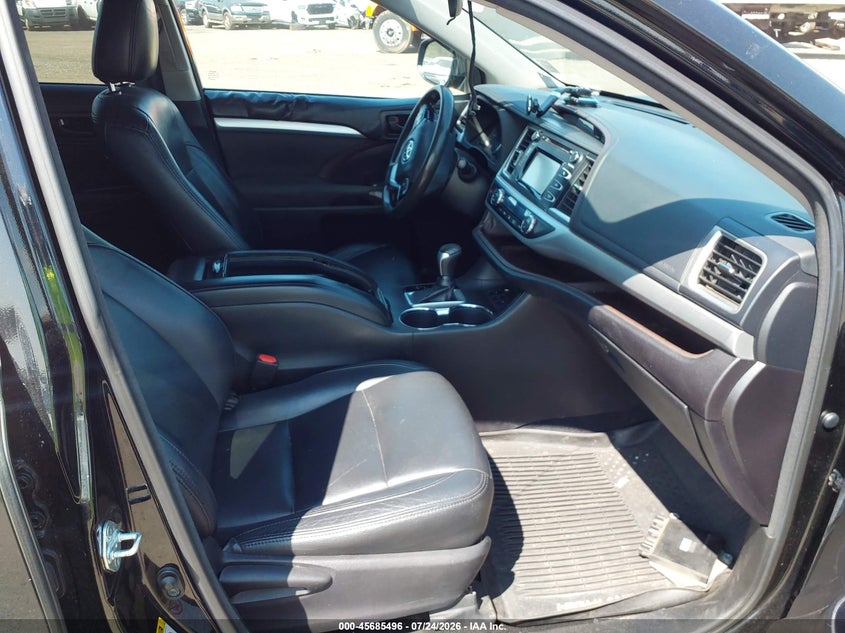 2018 Toyota Highlander VIN 5TDBGRFH3JS037063 IAAI salvage auction — ALL OVER, Clear (New York), sold $25 on 2026-07-29 (photo 5)
