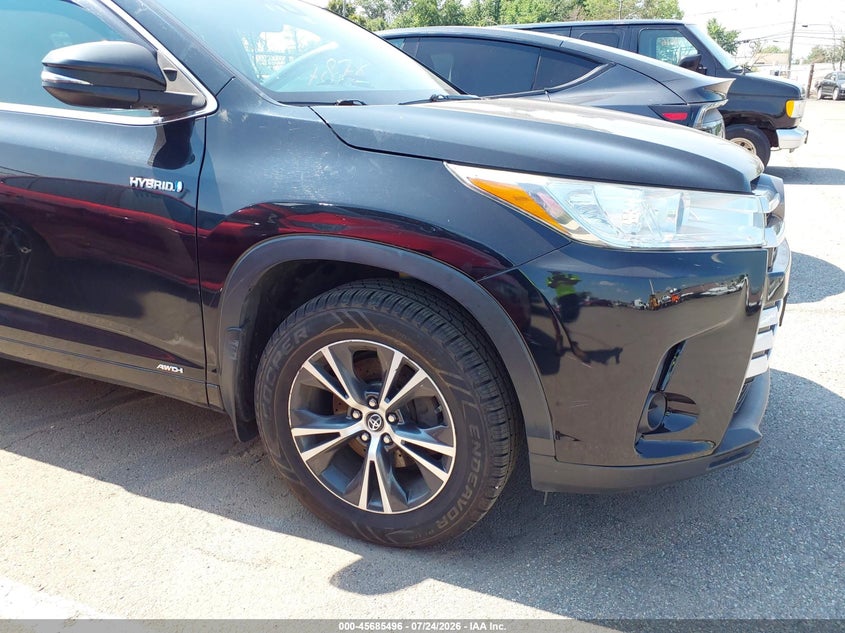 2018 Toyota Highlander VIN 5TDBGRFH3JS037063 IAAI salvage auction — ALL OVER, Clear (New York), sold $25 on 2026-07-29 (photo 6)