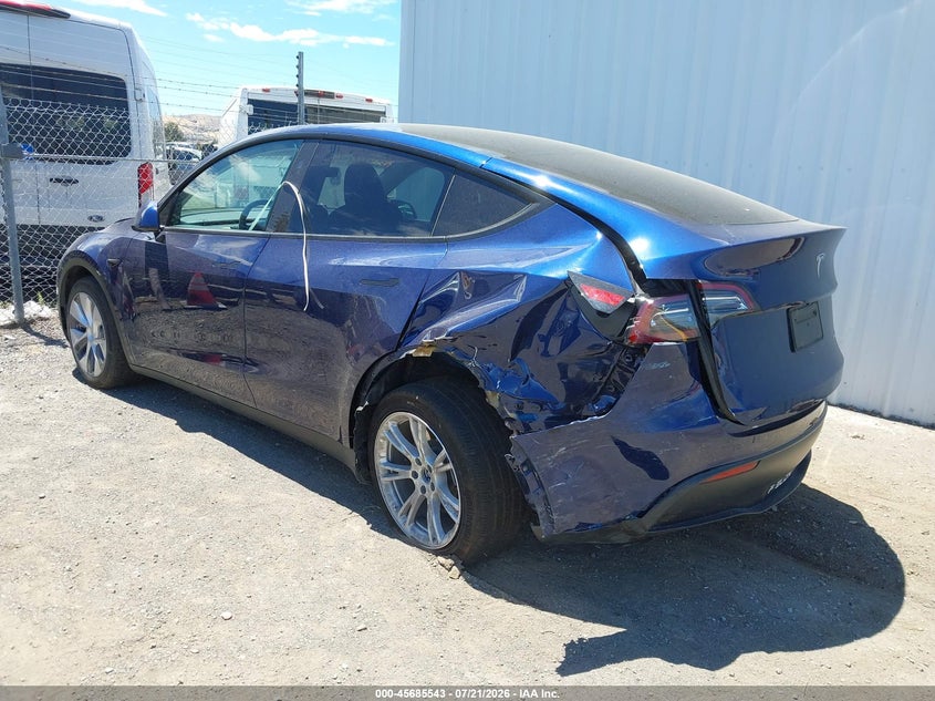 2023 Tesla Model y VIN 7SAYGDEE3PF854344 IAAI salvage auction — REAR END, Salvage (California), sold $10,700 on 2026-08-24 (photo 3)