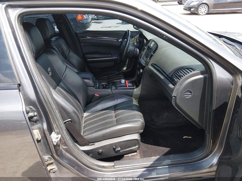 2018 Chrysler 300 VIN 2C3CCAGG1JH204059 IAAI salvage auction — HAIL, Salvage Title, sold $2,900 on 2026-09-11 (photo 5)