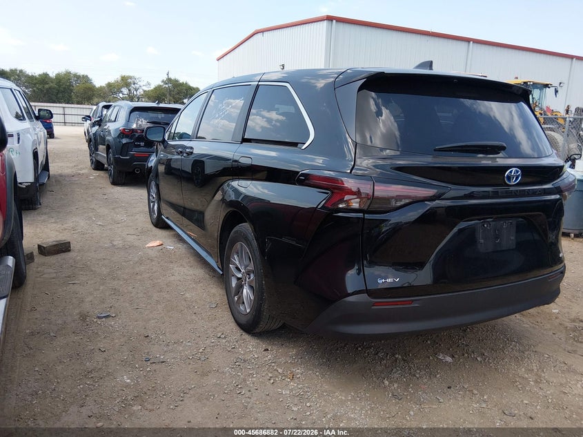 2025 Toyota Sienna VIN 5TDKRKEC7SS226873 IAAI salvage auction — LEFT FRONT, Salvage Title, sold $14,600 on 2026-07-28 (photo 3)