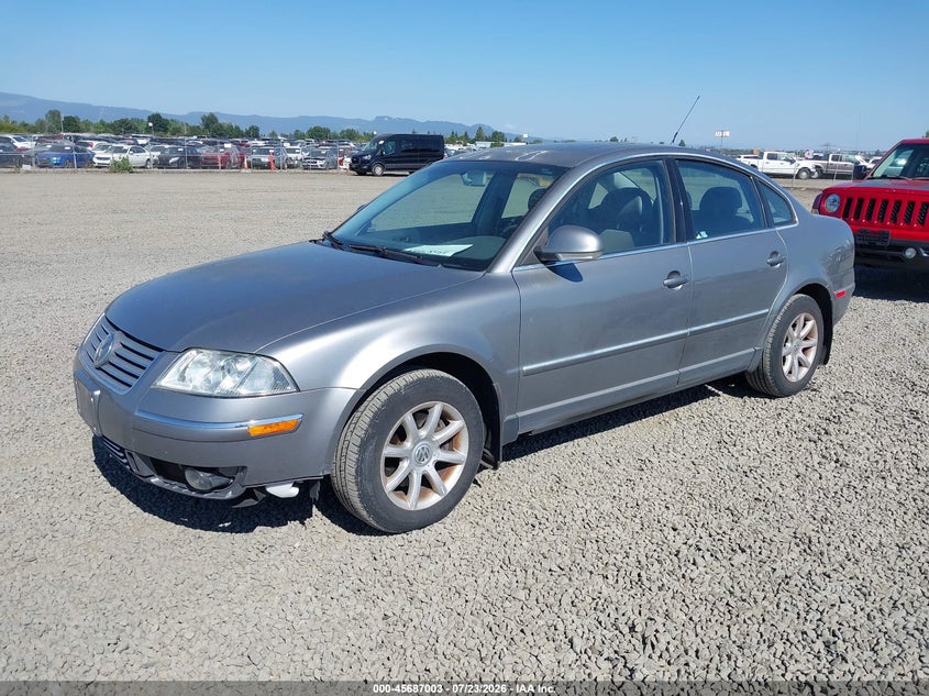 2004 Volkswagen Passat VIN WVWPD63B34P249778 IAAI salvage auction — NORMAL WEAR, Clear - Public Restricted (Oregon), sold $175 on 2026-08-03 (photo 2)