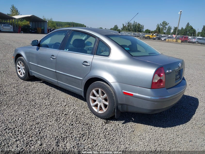 2004 Volkswagen Passat VIN WVWPD63B34P249778 IAAI salvage auction — NORMAL WEAR, Clear - Public Restricted (Oregon), sold $175 on 2026-08-03 (photo 3)