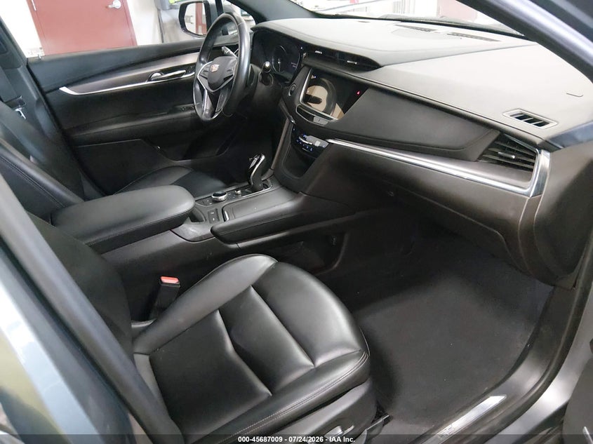 2022 Cadillac Xt5 VIN 1GYKNAR40NZ136051 IAAI salvage auction — FRONT END, Salvage Title, sold $5,425 on 2026-09-08 (photo 5)
