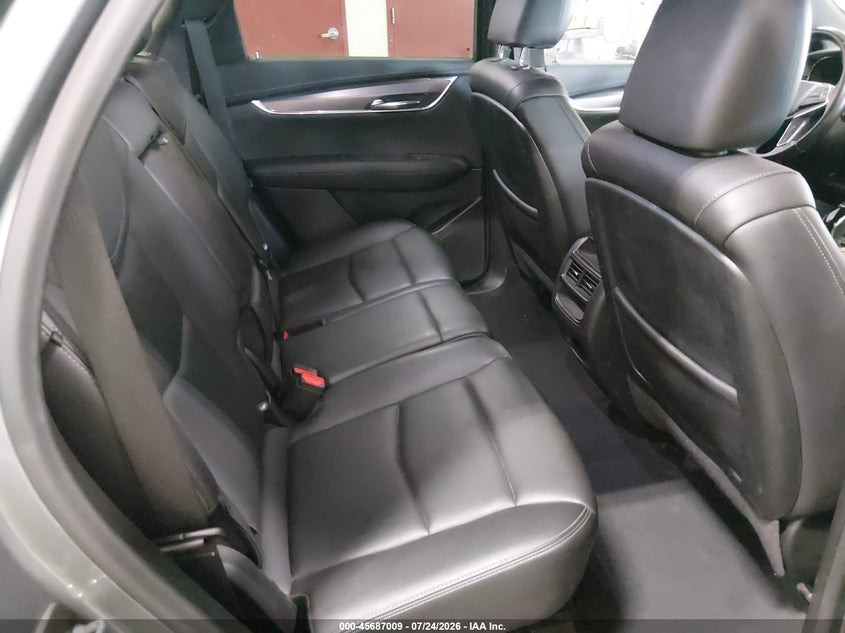 2022 Cadillac Xt5 VIN 1GYKNAR40NZ136051 IAAI salvage auction — FRONT END, Salvage Title, sold $5,425 on 2026-09-08 (photo 8)