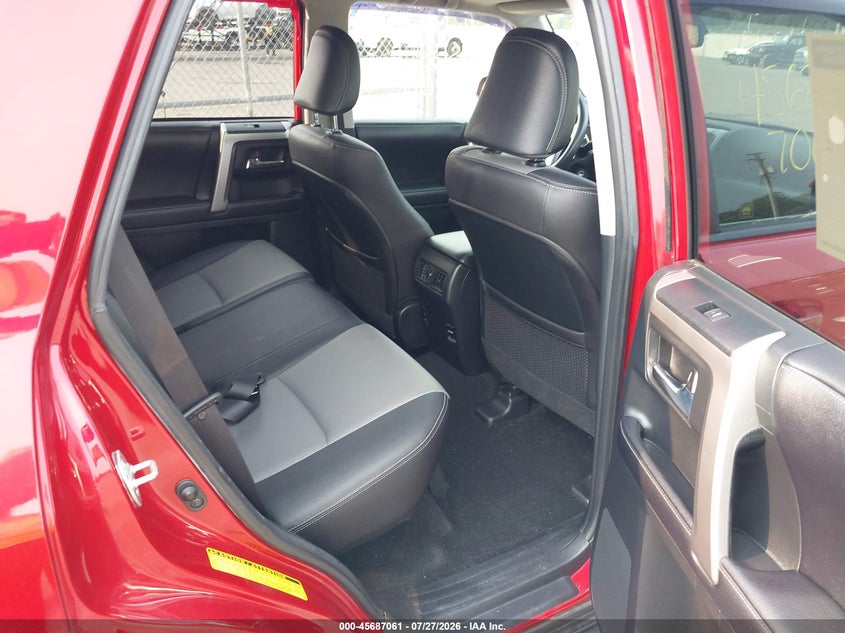 2016 Toyota 4runner VIN JTEBU5JR2G5389949 IAAI salvage auction — SIDE, Salvage (Virginia), sold $11,000 on 2026-08-01 (photo 8)