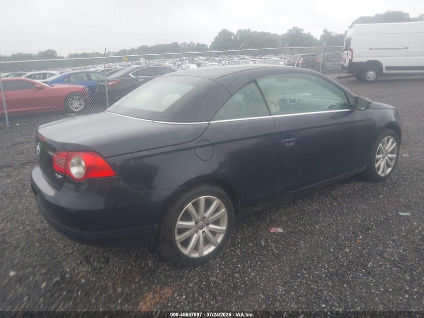 2011 Volkswagen Eos VIN WVWAW7AH6BV003863 IAAI salvage auction — NORMAL WEAR, Clear (South Carolina), sold $25 on 2026-08-04 (photo 4)