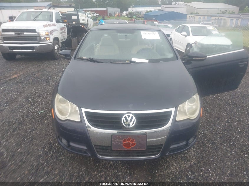 2011 Volkswagen Eos VIN WVWAW7AH6BV003863 IAAI salvage auction — NORMAL WEAR, Clear (South Carolina), sold $25 on 2026-08-04 (photo 6)
