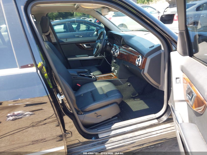 2014 Mercedes-benz VIN WDCGG0EB6EG321201 IAAI salvage auction — FRONT END, Salvage Title, sold $1,800 on 2026-08-13 (photo 5)