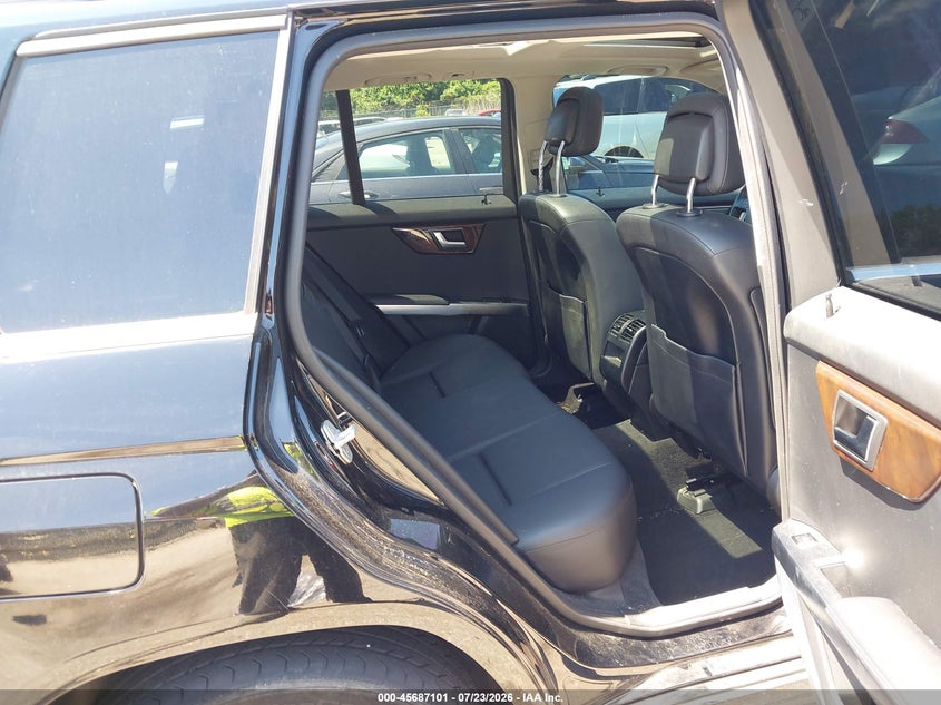 2014 Mercedes-benz VIN WDCGG0EB6EG321201 IAAI salvage auction — FRONT END, Salvage Title, sold $1,800 on 2026-08-13 (photo 8)