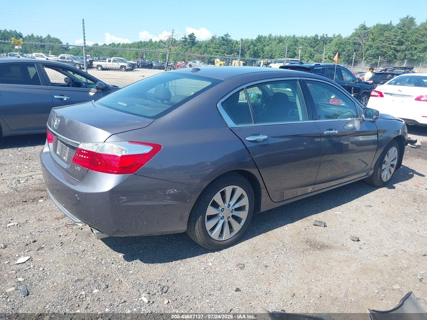 2015 Honda Accord VIN 1HGCR3F87FA019389 IAAI salvage auction — FRONT END, Clear (Massachusetts), sold $2,850 on 2026-07-29 (photo 4)