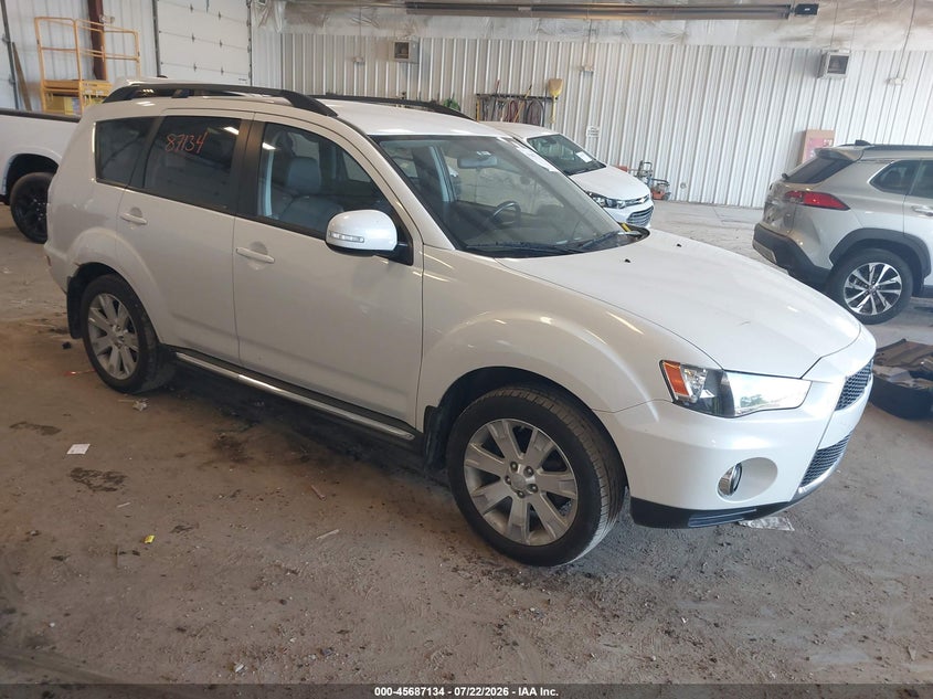 2011 Mitsubishi Outlander VIN JA4JT3AW5BU036952 IAAI salvage auction — NORMAL WEAR, Clear (Michigan), sold $25 on 2026-07-28 (photo 1)