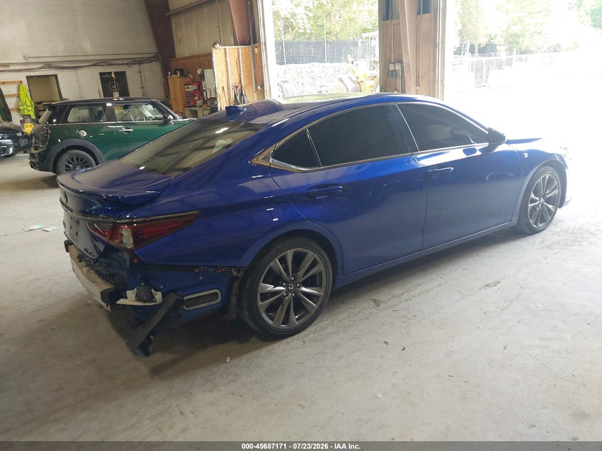 2019 Lexus ES VIN 58ABZ1B11KU021577 IAAI salvage auction — REAR END, Salvage Title, sold $11,900 on 2026-09-16 (photo 4)