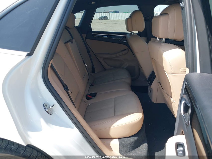 2022 Porsche Macan VIN WP1AA2A51NLB02502 IAAI salvage auction — FRONT END, Salvage Title, sold $14,450 on 2026-08-19 (photo 8)