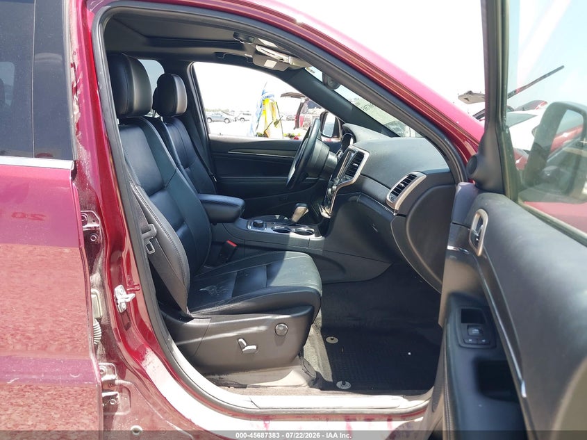 2017 Jeep Grand cherokee VIN 1C4RJFBG4HC787871 IAAI salvage auction — WATER/FLOOD, Wait Title, sold $4,900 on 2026-08-23 (photo 5)
