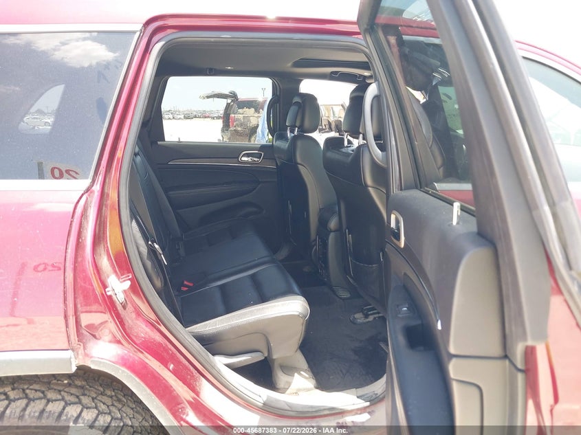 2017 Jeep Grand cherokee VIN 1C4RJFBG4HC787871 IAAI salvage auction — WATER/FLOOD, Wait Title, sold $4,900 on 2026-08-23 (photo 8)