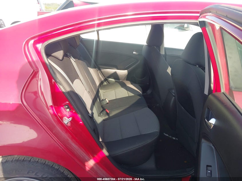 2015 Kia Forte VIN KNAFX4A6XF5421703 IAAI salvage auction — NORMAL WEAR, Clear (Kansas), sold $50 on 2026-07-28 (photo 8)