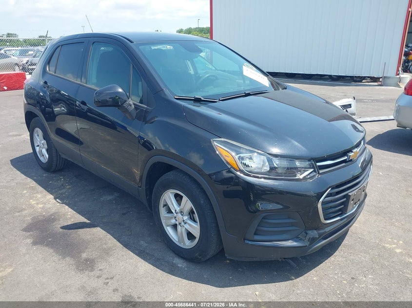 2021 Chevrolet Trax VIN KL7CJKSB8MB314085 IAAI salvage auction — LEFT FRONT, Salvage Title, sold $1,000 on 2026-08-26 (photo 1)