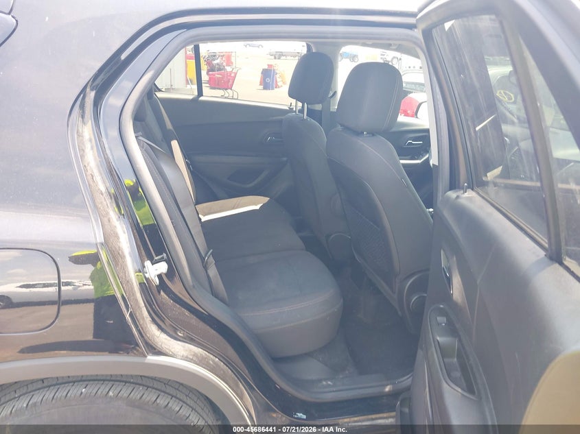 2021 Chevrolet Trax VIN KL7CJKSB8MB314085 IAAI salvage auction — LEFT FRONT, Salvage Title, sold $1,000 on 2026-08-26 (photo 8)