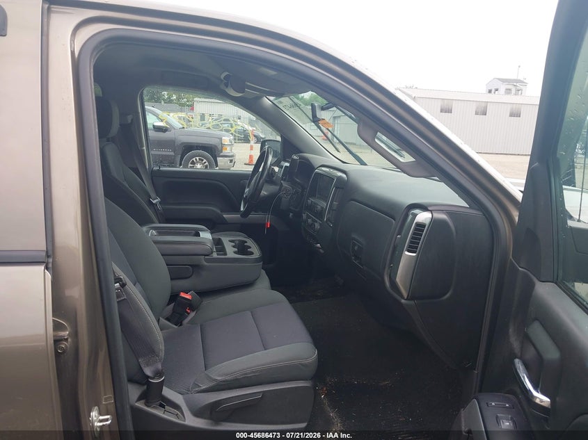 2015 Chevrolet Silverado VIN 3GCUKREC9FG357913 IAAI salvage auction — REAR END, Wait Title, sold $8,200 on 2026-08-01 (photo 5)
