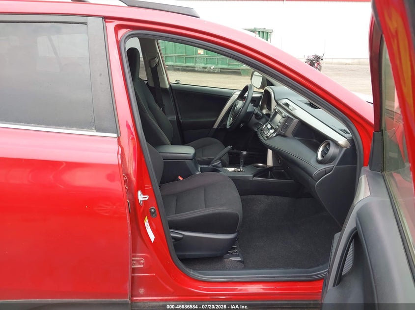 2015 Toyota Rav 4 VIN JTMRFREV9FD152357 IAAI salvage auction — RIGHT FRONT, Clear (Washington), sold $4,050 on 2026-07-28 (photo 5)
